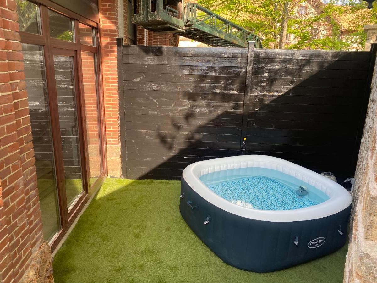 Studio Duplex Avec Spa Et Cour Privee Bonnelles Zewnętrze zdjęcie